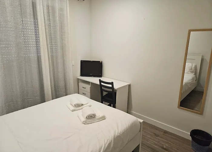 民宿 Beu 蓬塔德尔加达